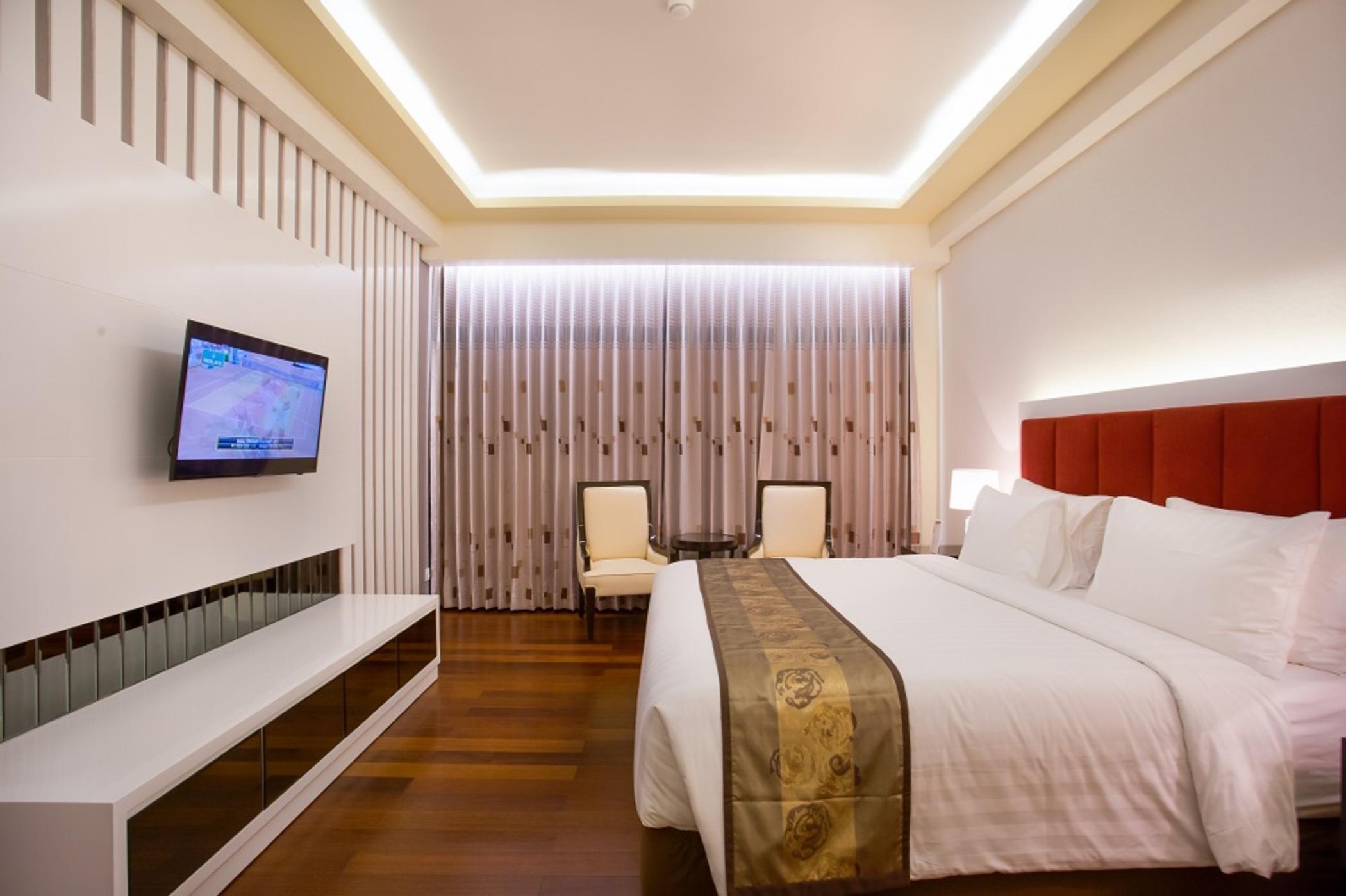Golden Palace Hotel Lombok Матарам Экстерьер фото